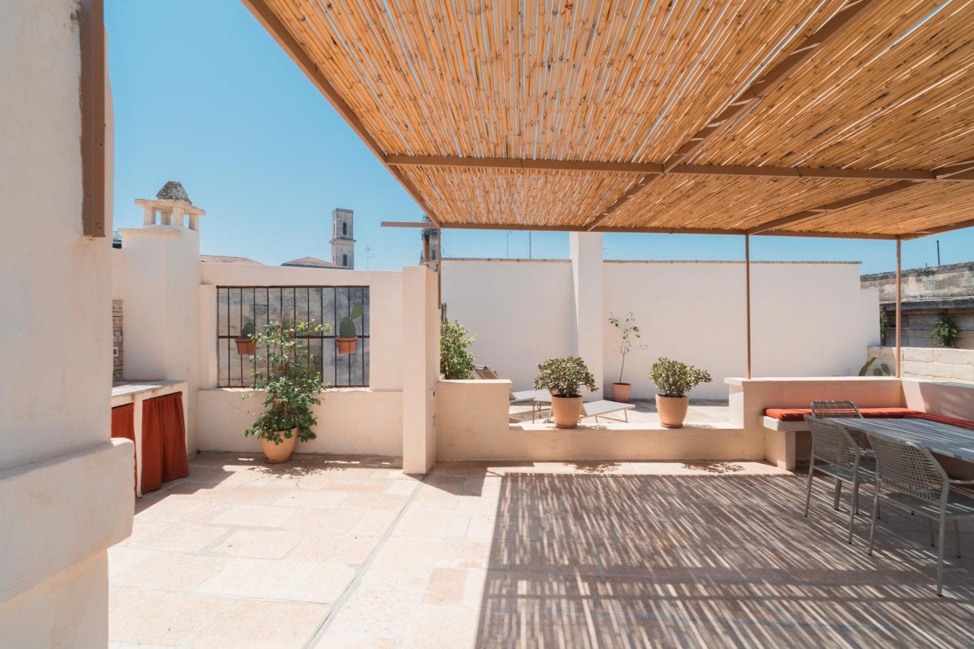Lotus Apartment & Rooftop By Residence Colibri Lecce Exterior foto